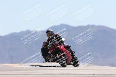 media/Oct-13-2025-Moto Forza (Mon) [[a66d839500]]/3-B Group/Session 4 (Turn 9)/